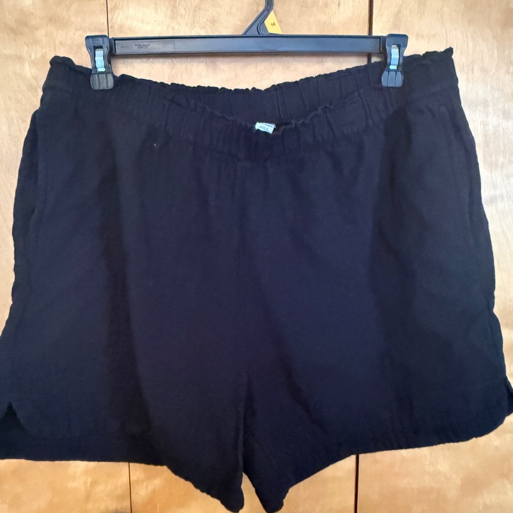 Old Navy Black High-Waist Women’s Shorts